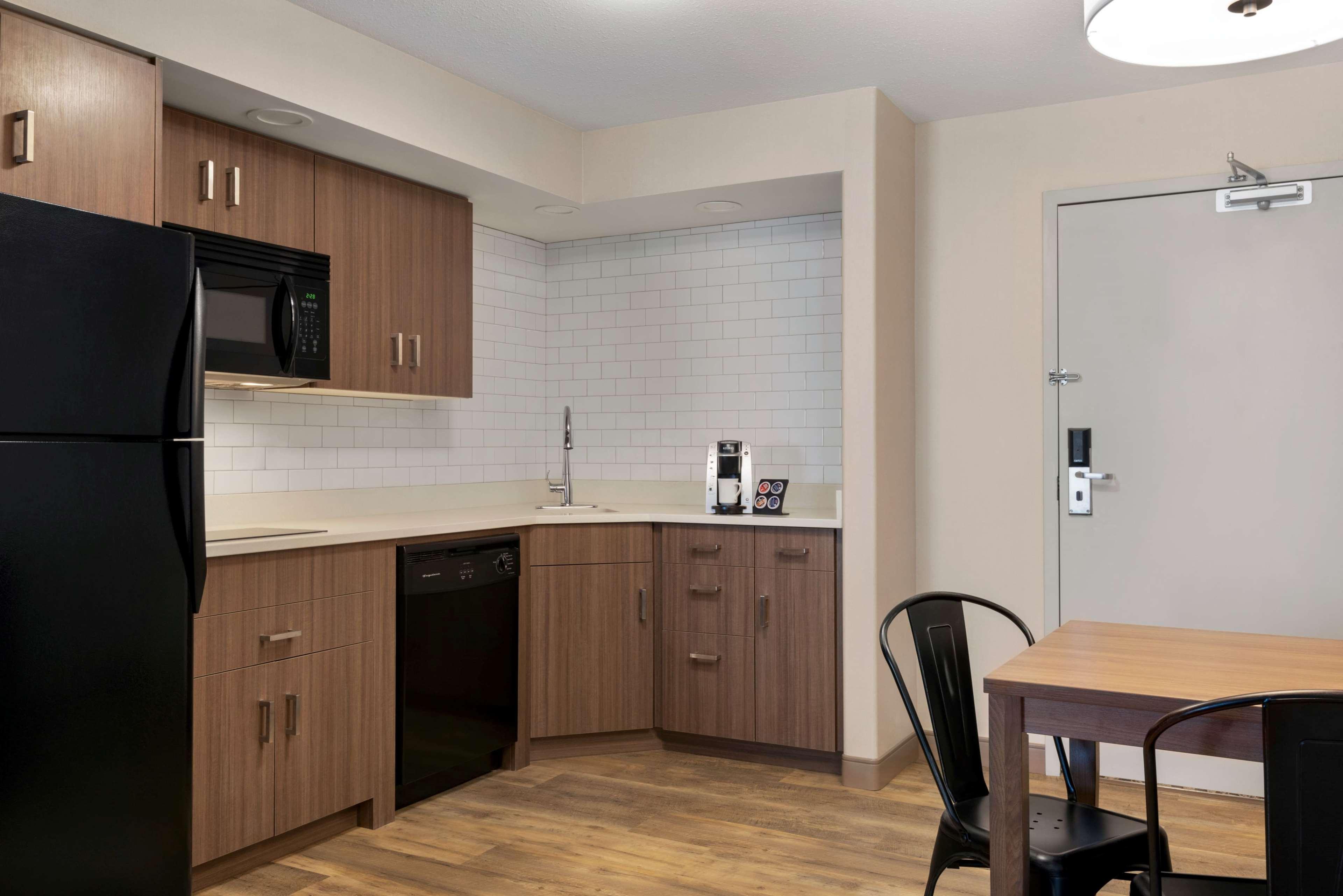 Canalta Hotel Airdrie