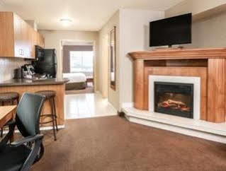 Canalta Hotel Airdrie